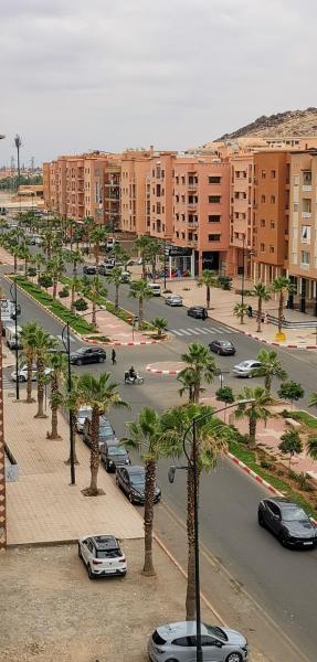 مراكش عاصمة السياحة الدولية بالضبط في قلبها القريب من جميع المرافق الضرورية